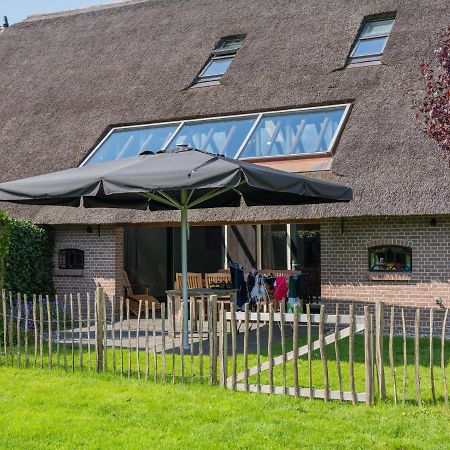 Grandeur Farmhouse In Dwingeloo At A National Park Villa Buitenkant foto