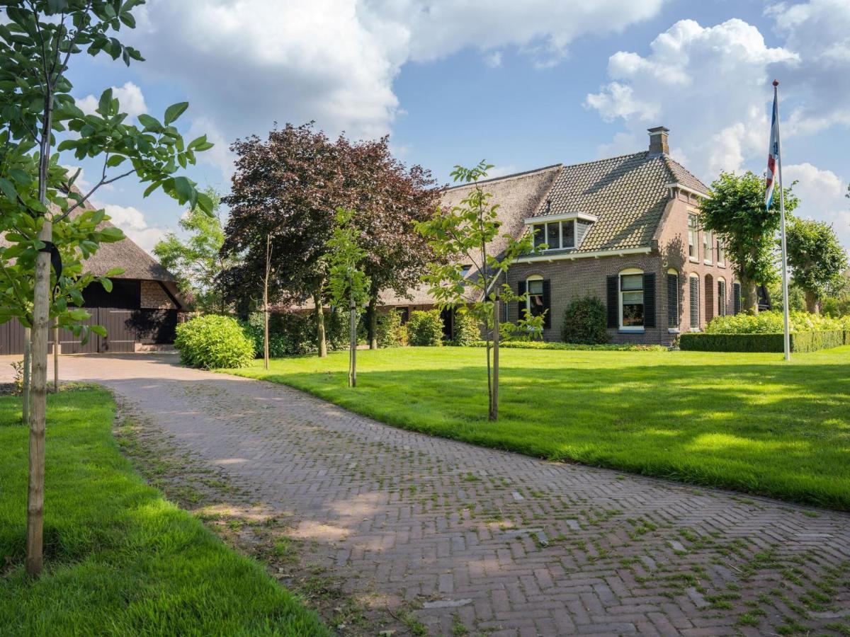 Grandeur Farmhouse In Dwingeloo At A National Park Villa Buitenkant foto